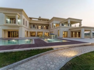 Luxury Villa - Houses & Apartments For Rent #1232
