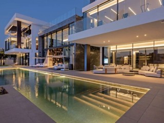 Downtown Loft - Houses & Apartments For Sale #2833